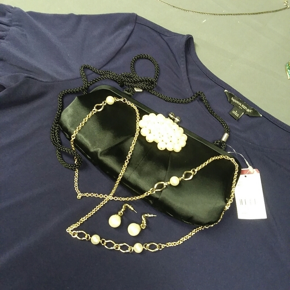 Vintage Necklace & Earrings Set - Picture 11 of 16